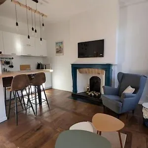 Appartement De Caractere, Vitré